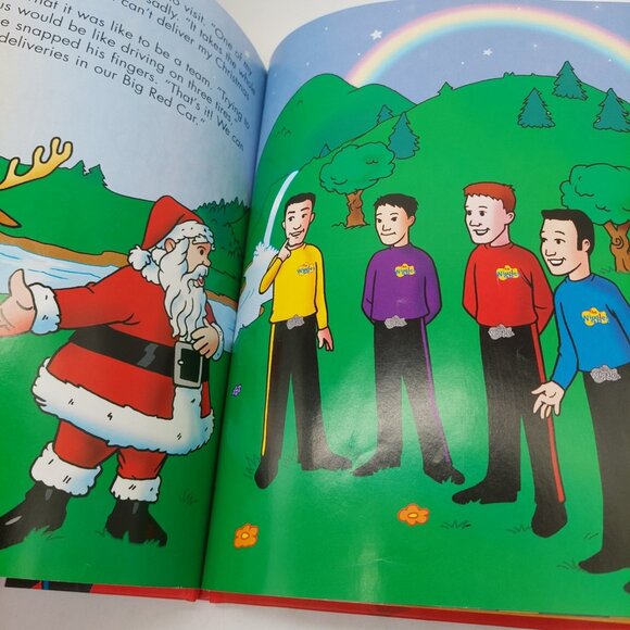 The Wiggles A Very Wiggly Christmas Hardback Book 2003 - Picture 9 of 9